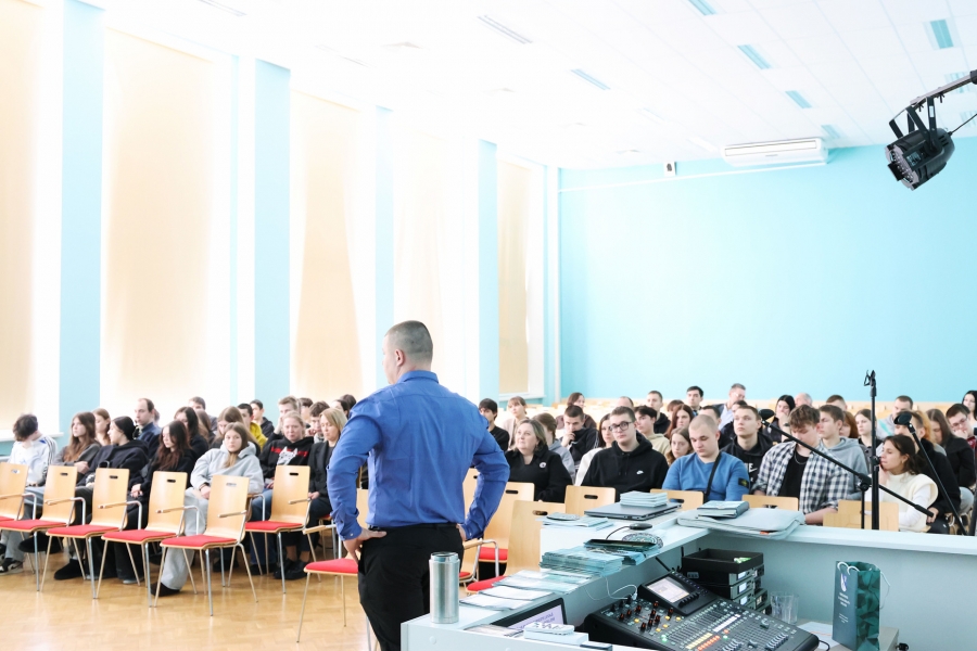 Tikšanās ar Zemessardzi